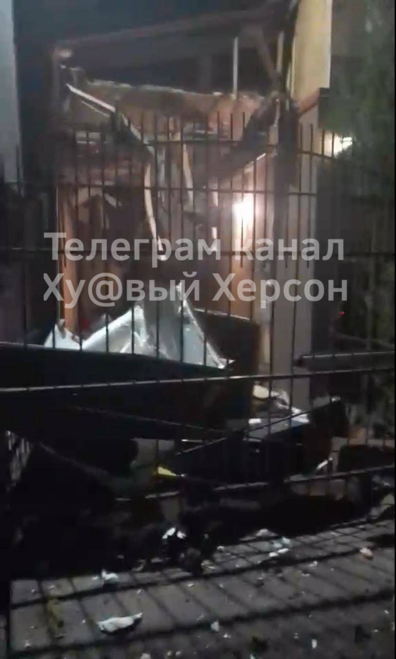 В Херсоне произошла "бавовна" в здании, где жили ФСБшники: есть погибший и раненый
