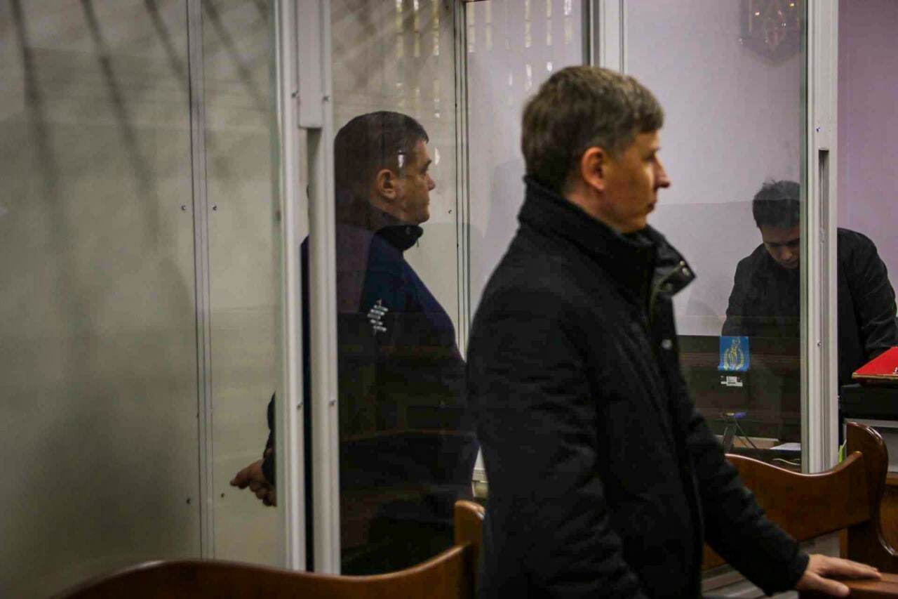 Суд відправив до СІЗО обвинуваченого в держзраді президента "Мотор Січі" Богуслаєва: Фото, відео та всі подробиці