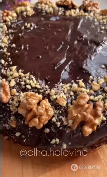 Шоколадный пирог, который готовится за 10 минут: элементарный десерт к чаю