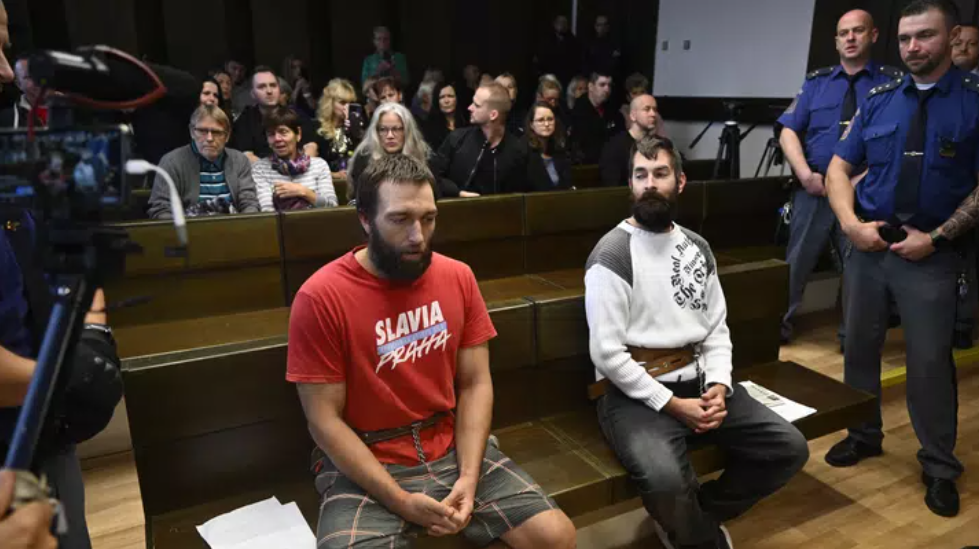 В Чехии двое блогеров разжигали ненависть к украинцам: суд отправил их за решетку