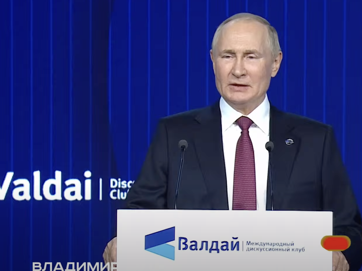 Путин на Валдае говорил о "грязной бомбе", врал о создании Украины и выпрашивал переговоры. Главное