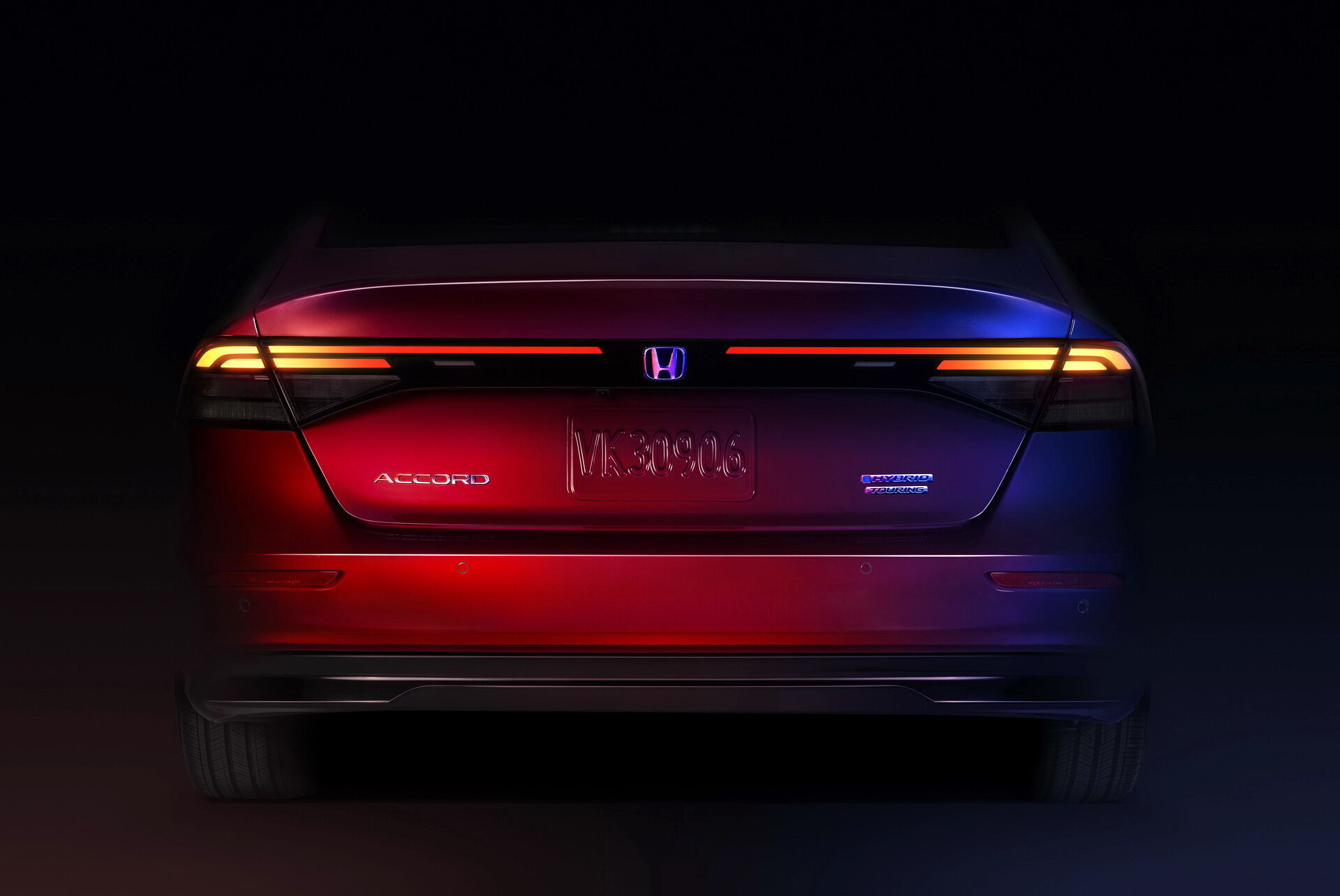 Honda показала перші фото Accord нового покоління