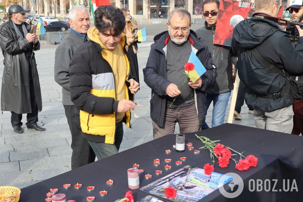 ''Иранский народ с Украиной'': иранцы устроили акцию в Киеве и призвали Тегеран не передавать дроны РФ. Фото и видео