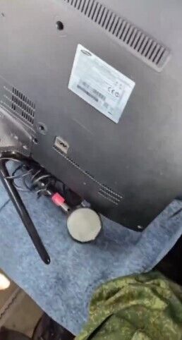 Хвастался, что украл фен и телевизор: в сеть попало видео из телефона ликвидированного в Украине оккупанта