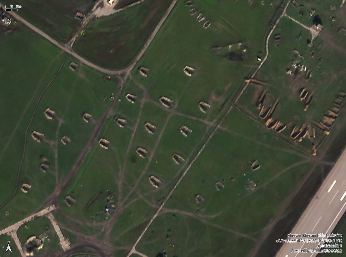 В Чернобаевке оккупанты вывели с аэродрома всю свою военную технику: спутниковые фото