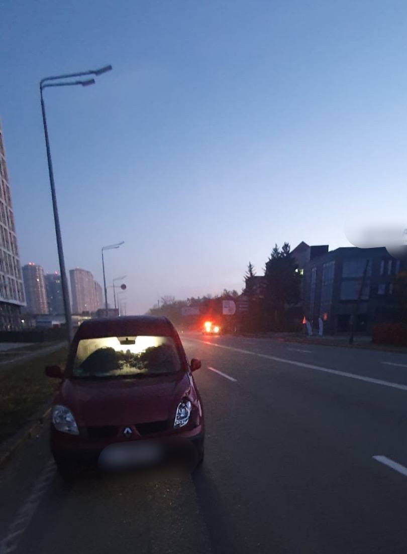 На Київщині автомобіль Renault збив на смерть пішохода