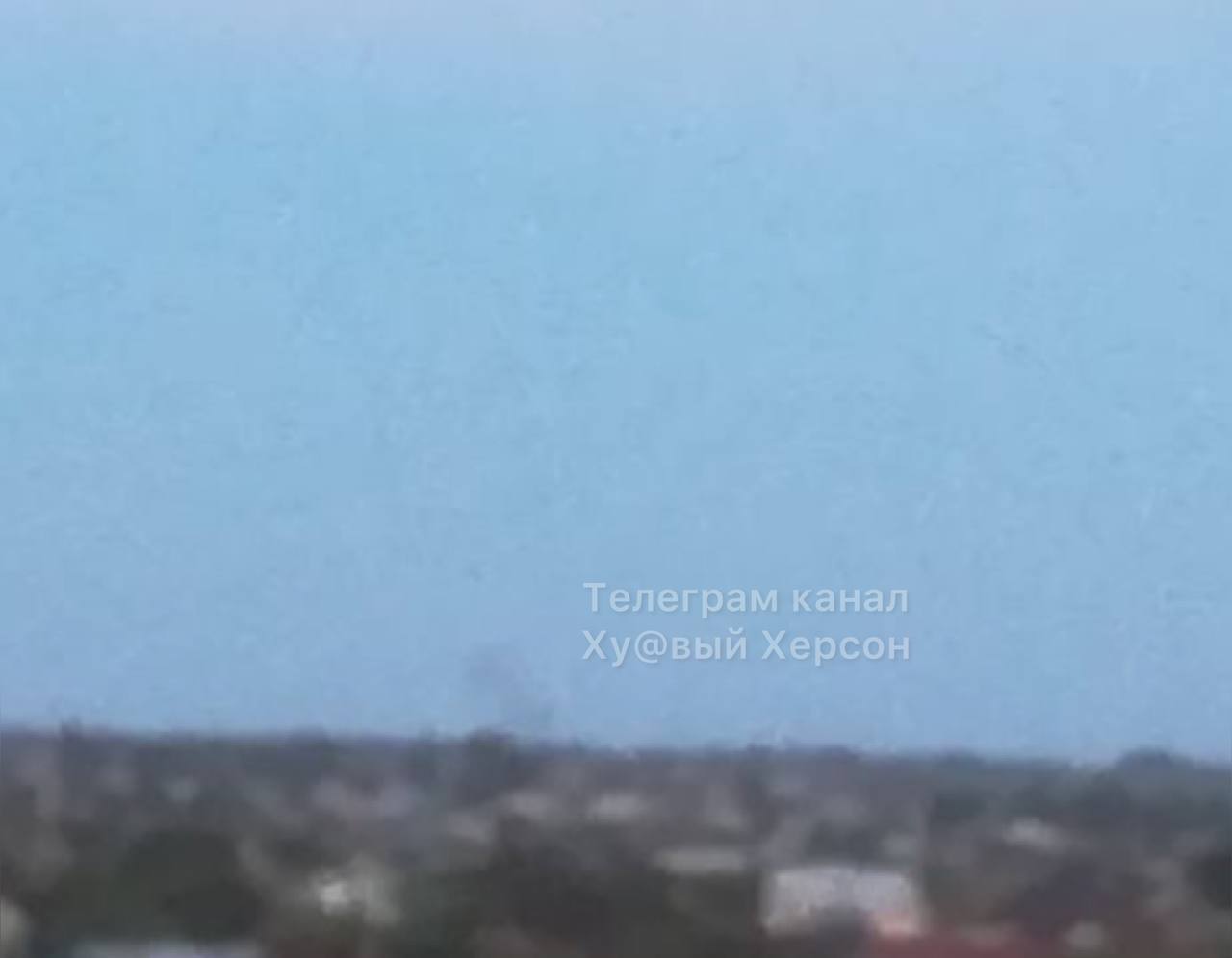 ВСУ снова ударили по Антоновскому мосту: оккупанты заявили о работе ПВО. Фото