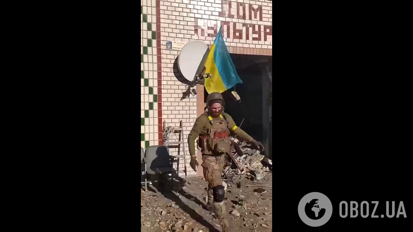 Воїни ЗСУ підняли український прапор у Новопетрівці на Херсонщині
