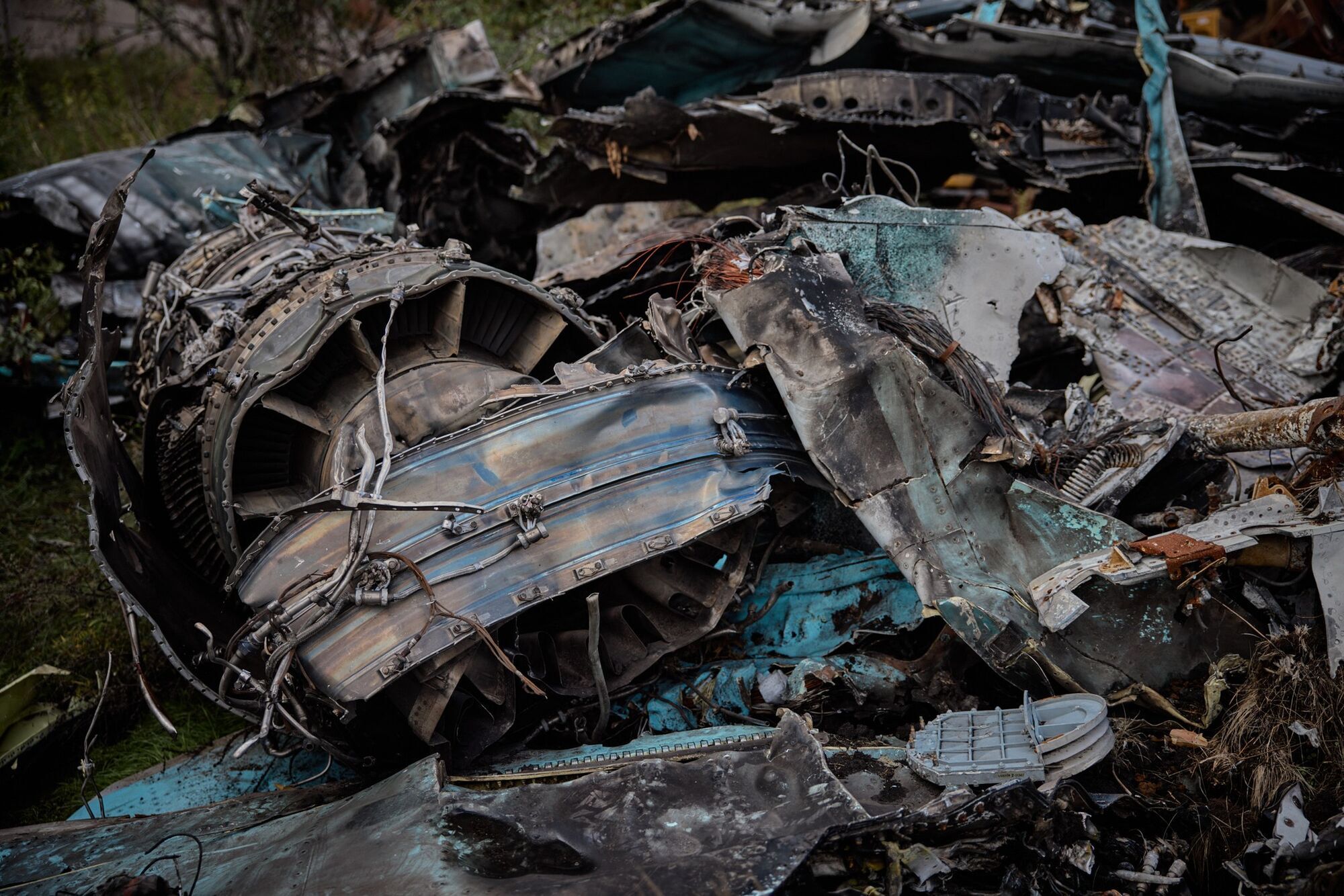 "Росія знищує основи життя": Зеленський показав фото із понівеченого окупантами Лимана