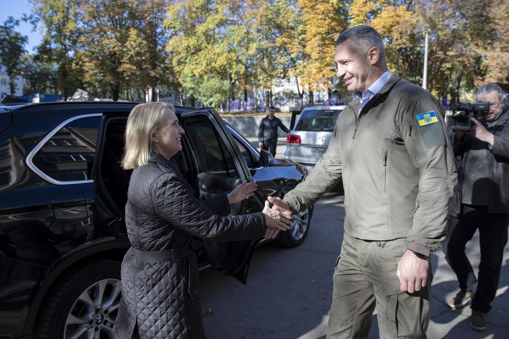 Кличко подякував уряду США за допомогу у відновленні пошкоджених окупантами тепломереж Києва: що зроблено