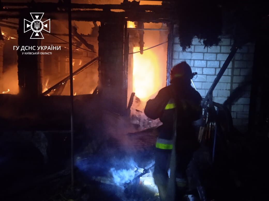 На Київщині внаслідок пожежі в приватному будинку загинула 96-річна жінка