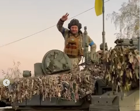 Добкин, называвший Евромайдан "страшной бедой", неожиданно засветился в форме ВСУ: в сети – шквал комментариев. Фото
