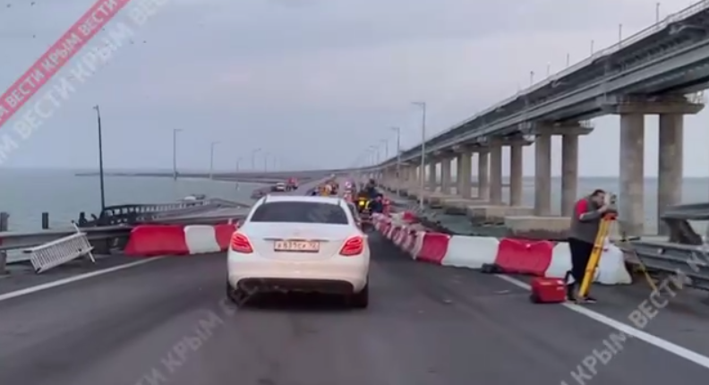 Как выглядит Крымский мост после ''бавовны'': появились спутниковые фото и свежее видео