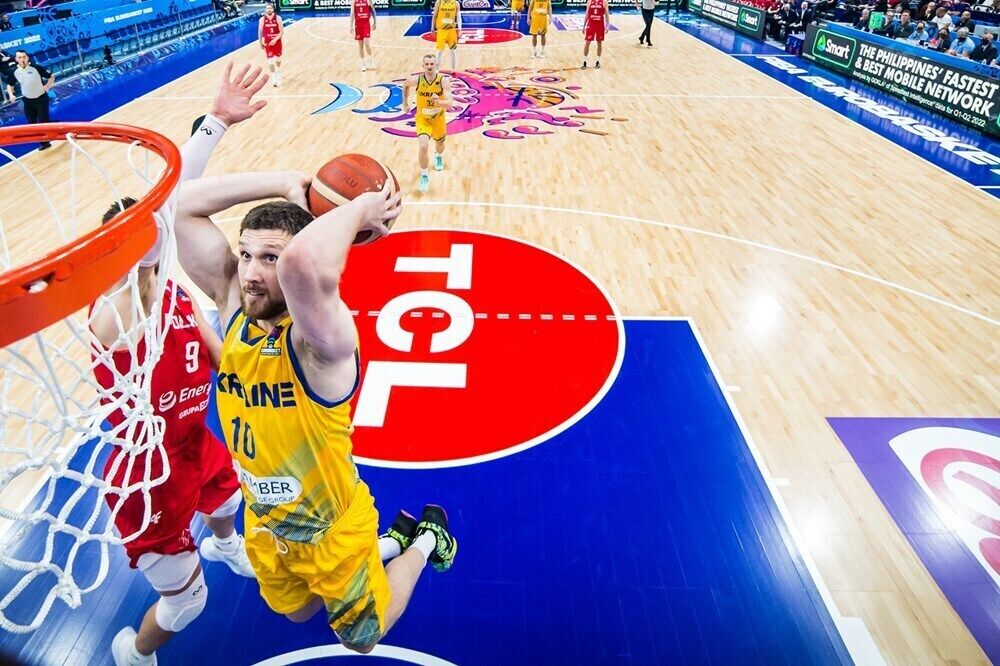 Українець Михайлюк переможно дебютував у новому клубі НБА