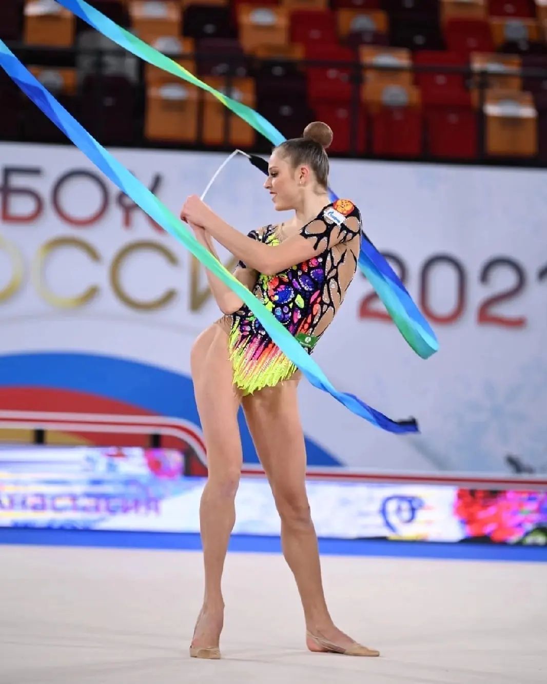 Чемпионка мира по гимнастике сбежала из России, отказалась выступать за РФ и сменила гражданство
