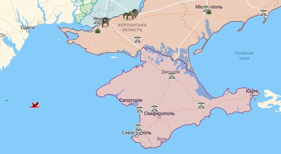 Росія вивела в Чорне море 18 кораблів: українців попередили про можливі ракетні удари