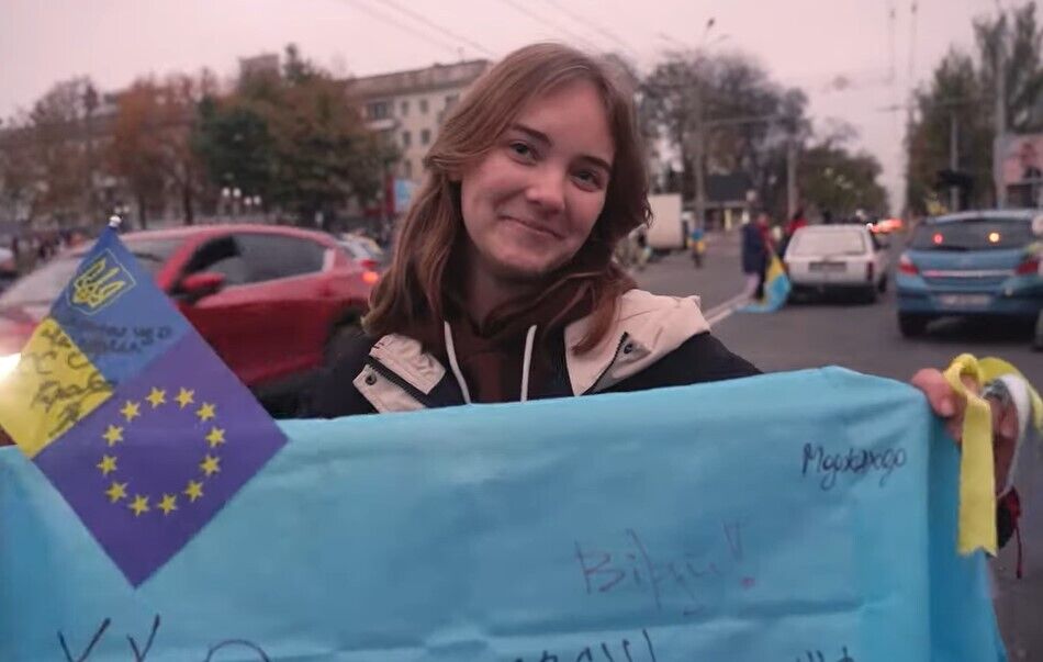 "Запомните их, это – освободители!" Журналисты показали город-герой Херсон после деоккупации. Видео