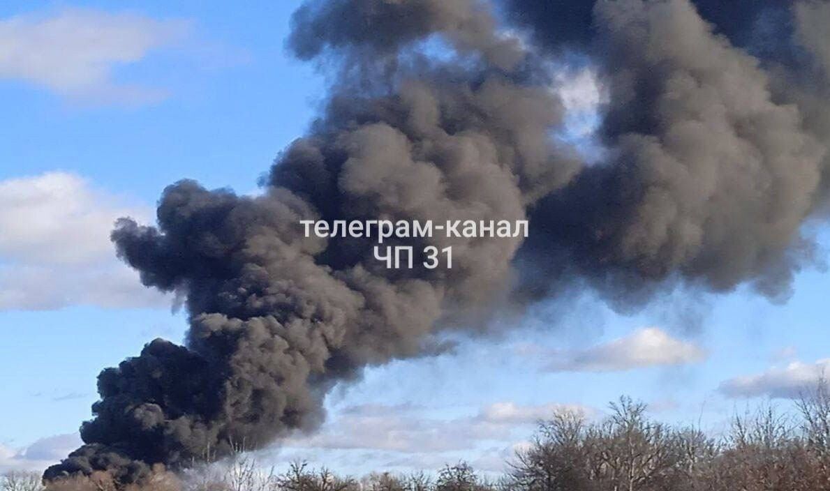 У Бєлгородській області РФ заявили про "бавовну": видніється дим