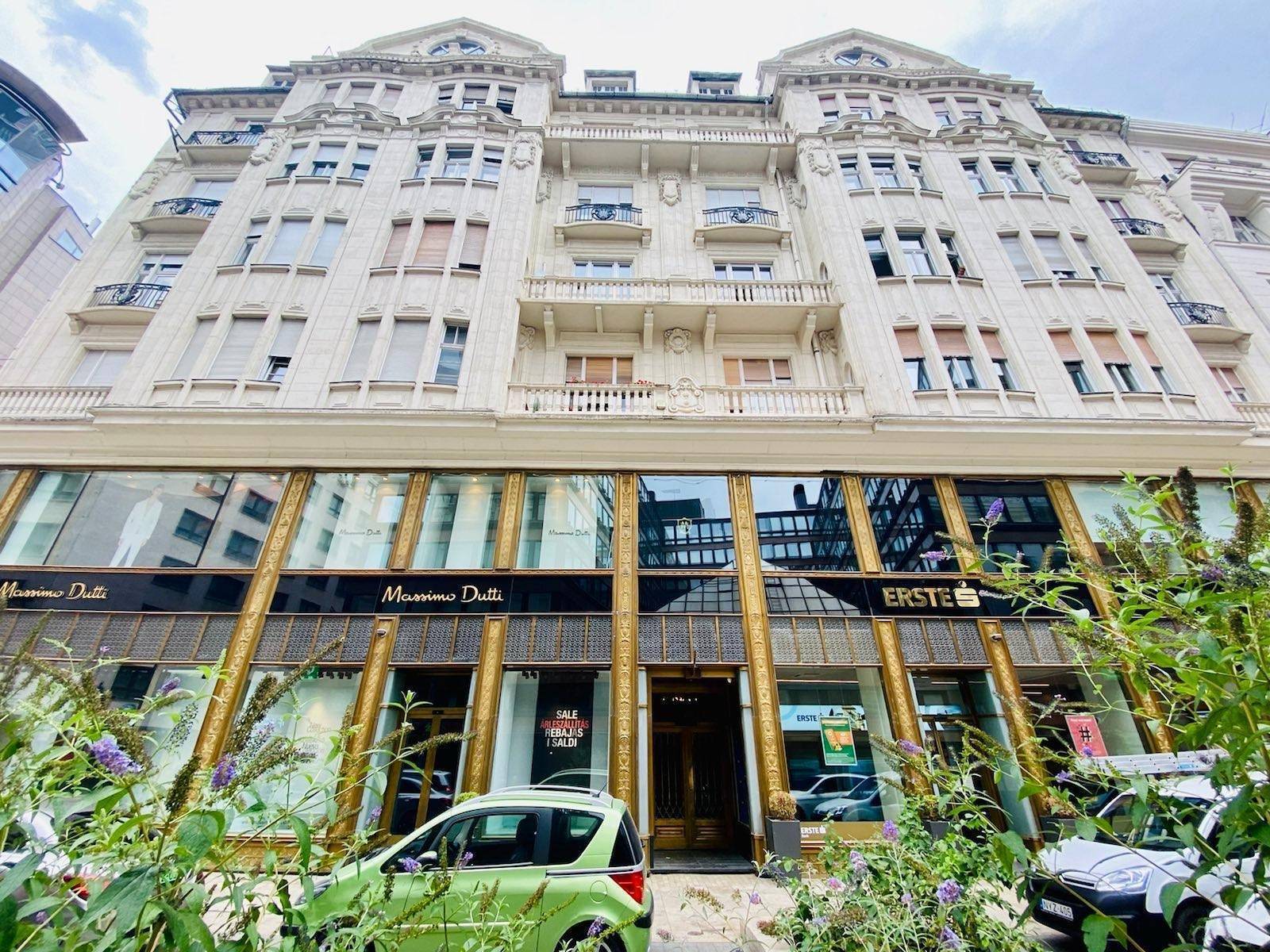 Елітна квартира Наришкіна у Будапешті оформлена на соратника Орбана. Фото