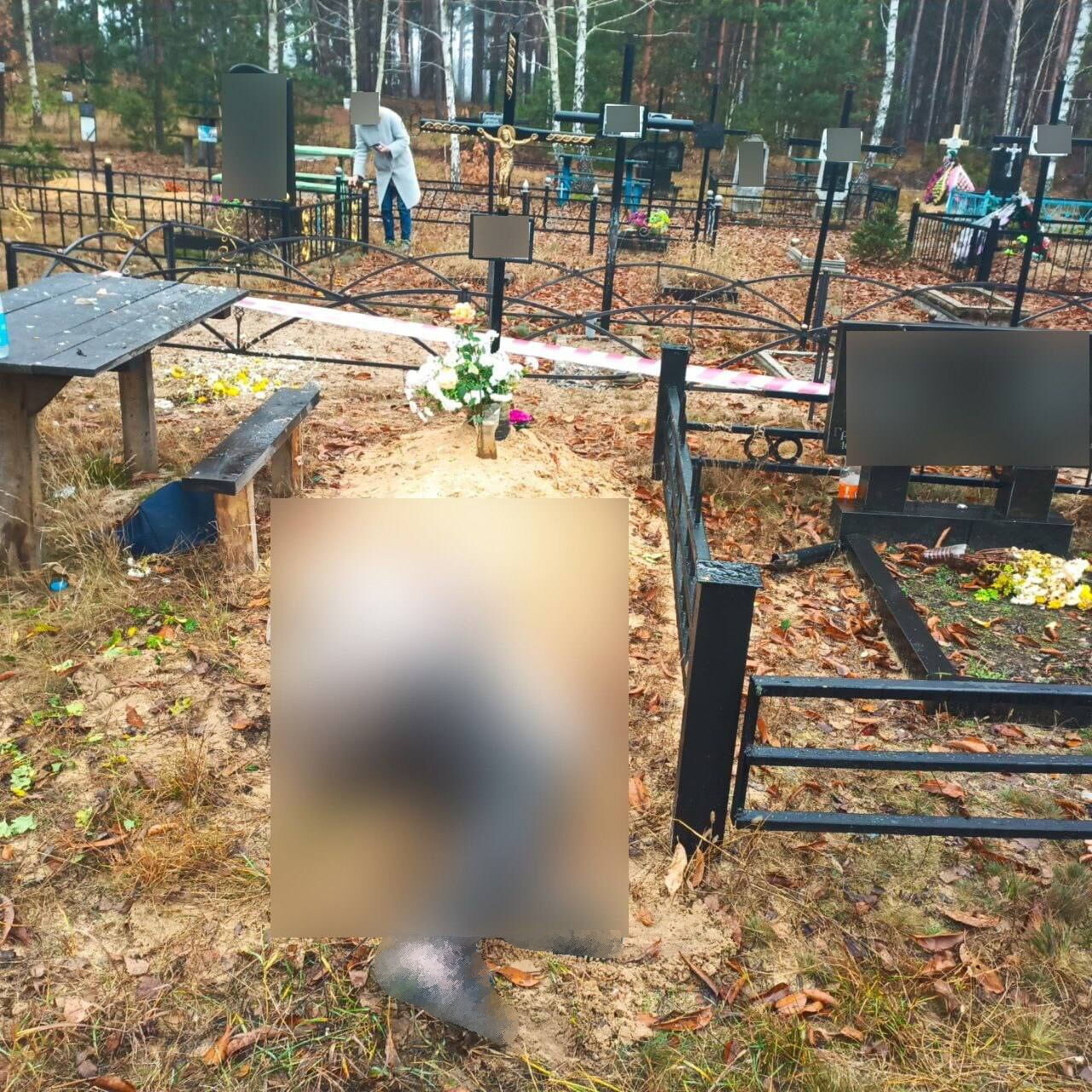 На Київщині внаслідок ракетної атаки РФ на кладовищі загинула жінка
