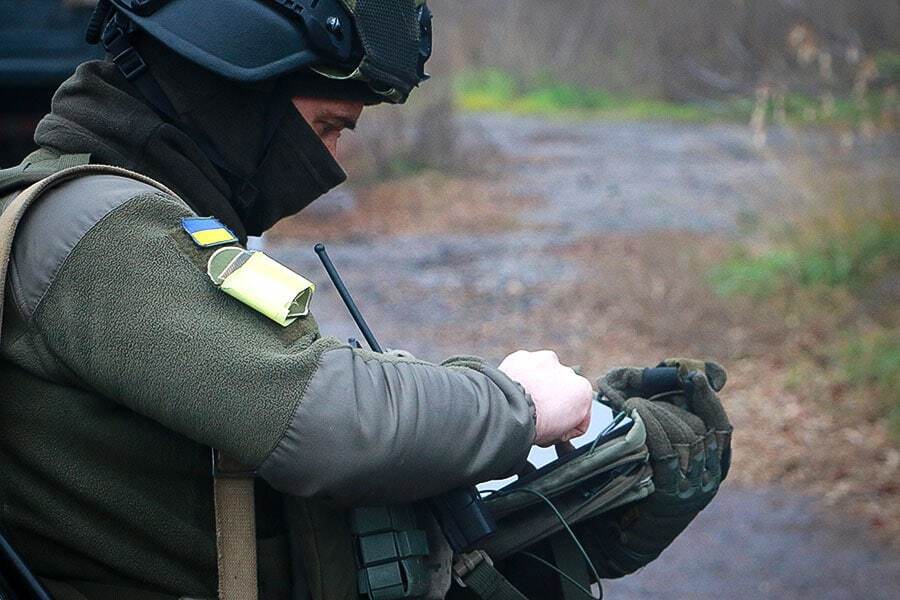 "Я вроде бы – охотник, а враг – медведь, на которого охочусь": нацгвардейцы, обороняющие Харьковщину, рассказали о методах "охоты". Видео