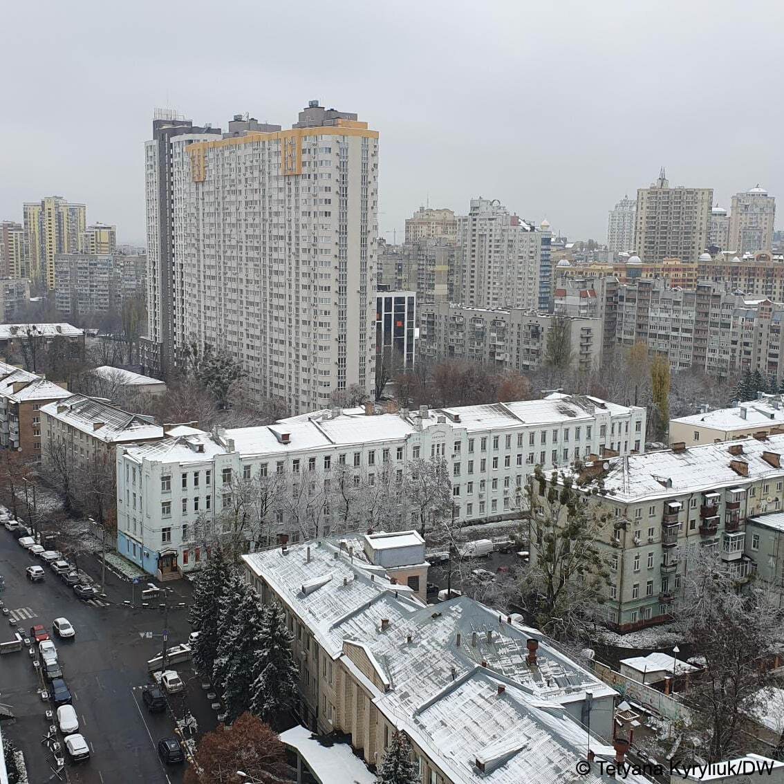 В Киеве, Львове и Харькове пошел первый снег: Фото и видео