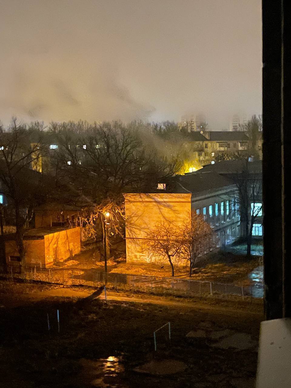 ''Бавовна'' добралась до Донецка, после серии взрывов начался пожар. Фото и видео