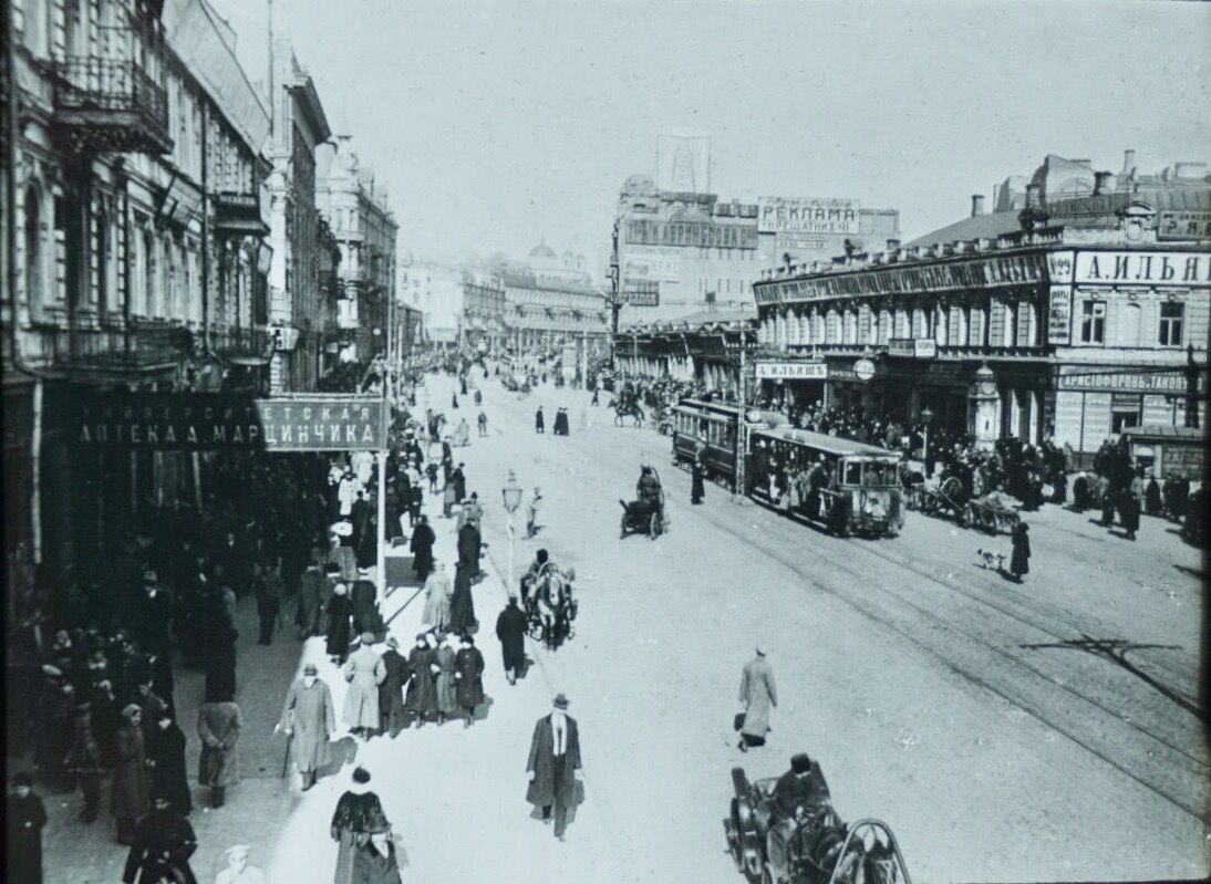 У мережі показали, який вигляд мала вулиця Хрещатик у Києві в 1910 році. Унікальні фото