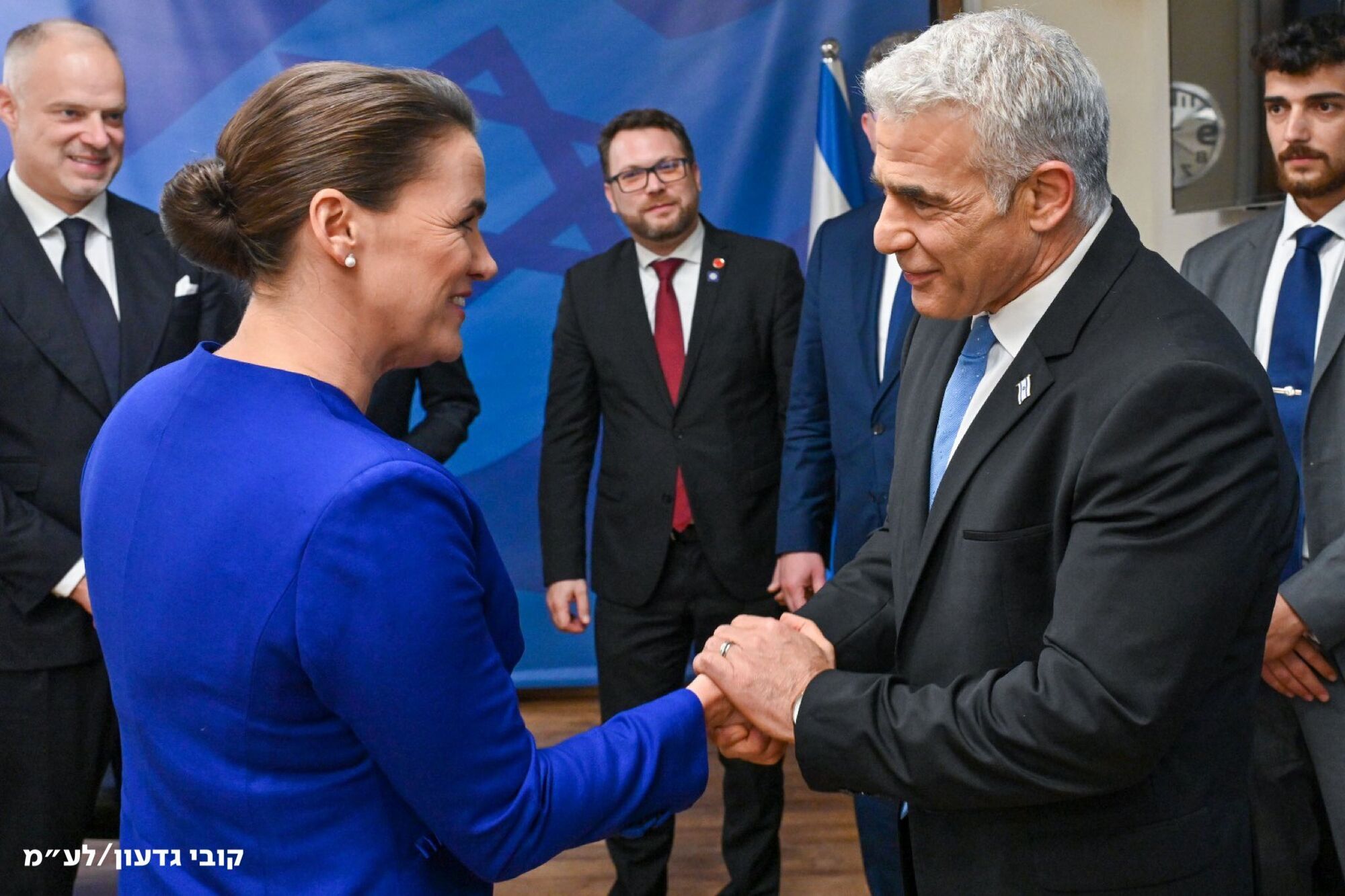 Президент Венгрии провела встречу с израильским премьером, пока правительство налаживало сотрудничество с Ираном