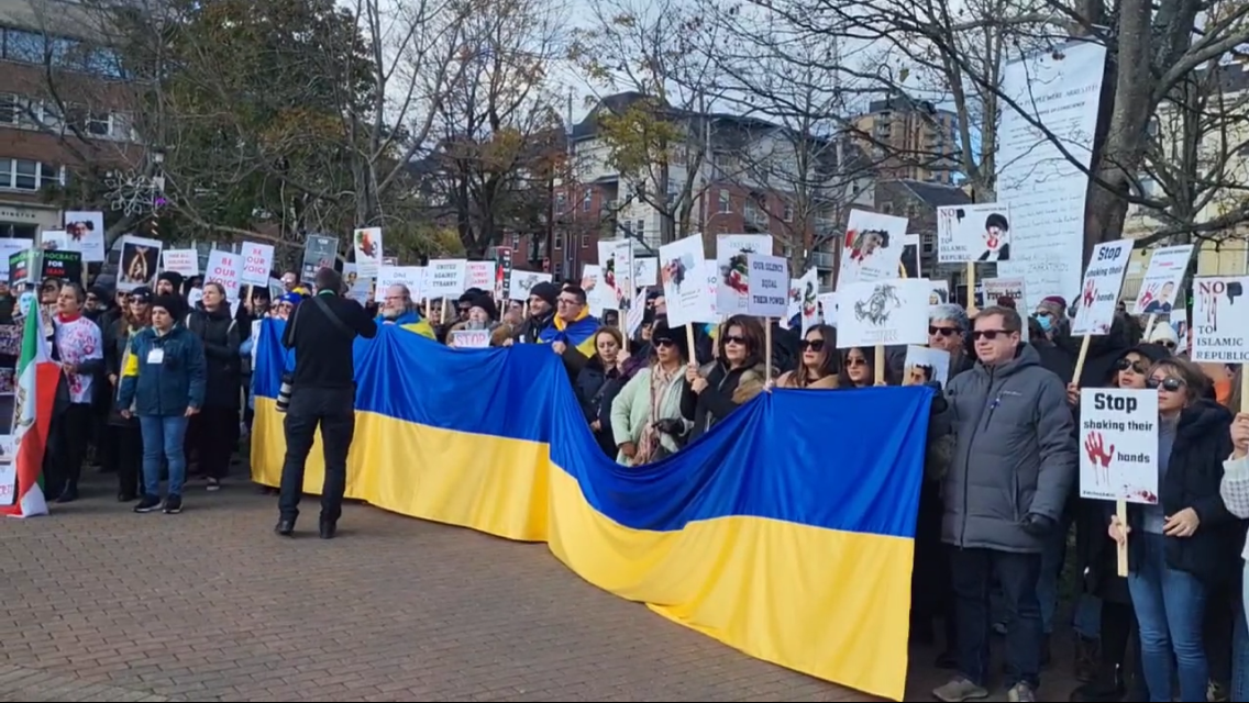 Порошенко виступив перед українцями з Галіфакса і закликав ще більше об’єднатися заради України. Фото і відео   