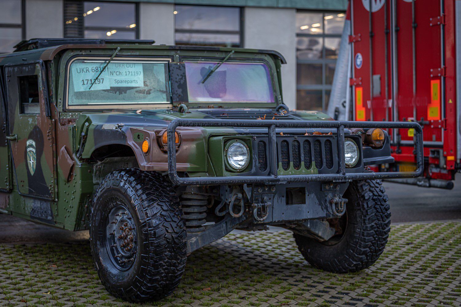 Люксембург передав Україні автомобілі Humvee і пообіцяв подальшу підтримку. Фото