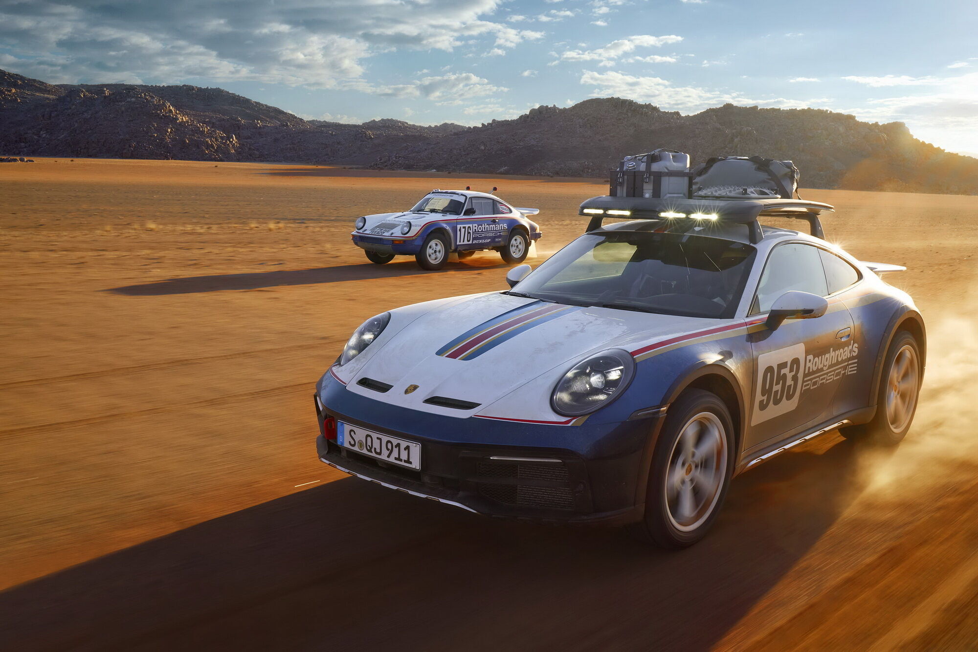 Porsche презентовал новый спорткар 911 Dakar