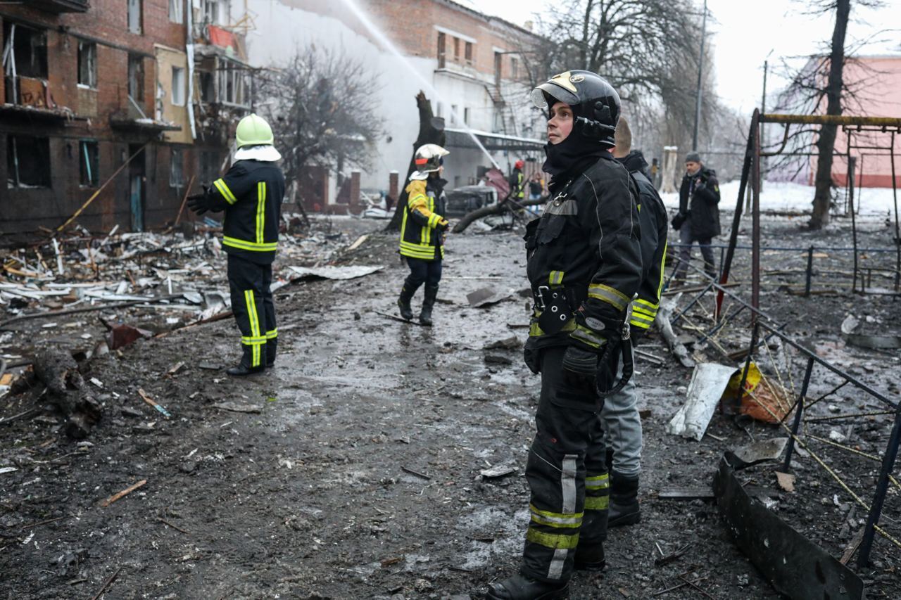 Под удар РФ попали 16 объектов инфраструктуры, погибли 10 украинцев: в Нацполиции и МВД – о последствиях массированного удара