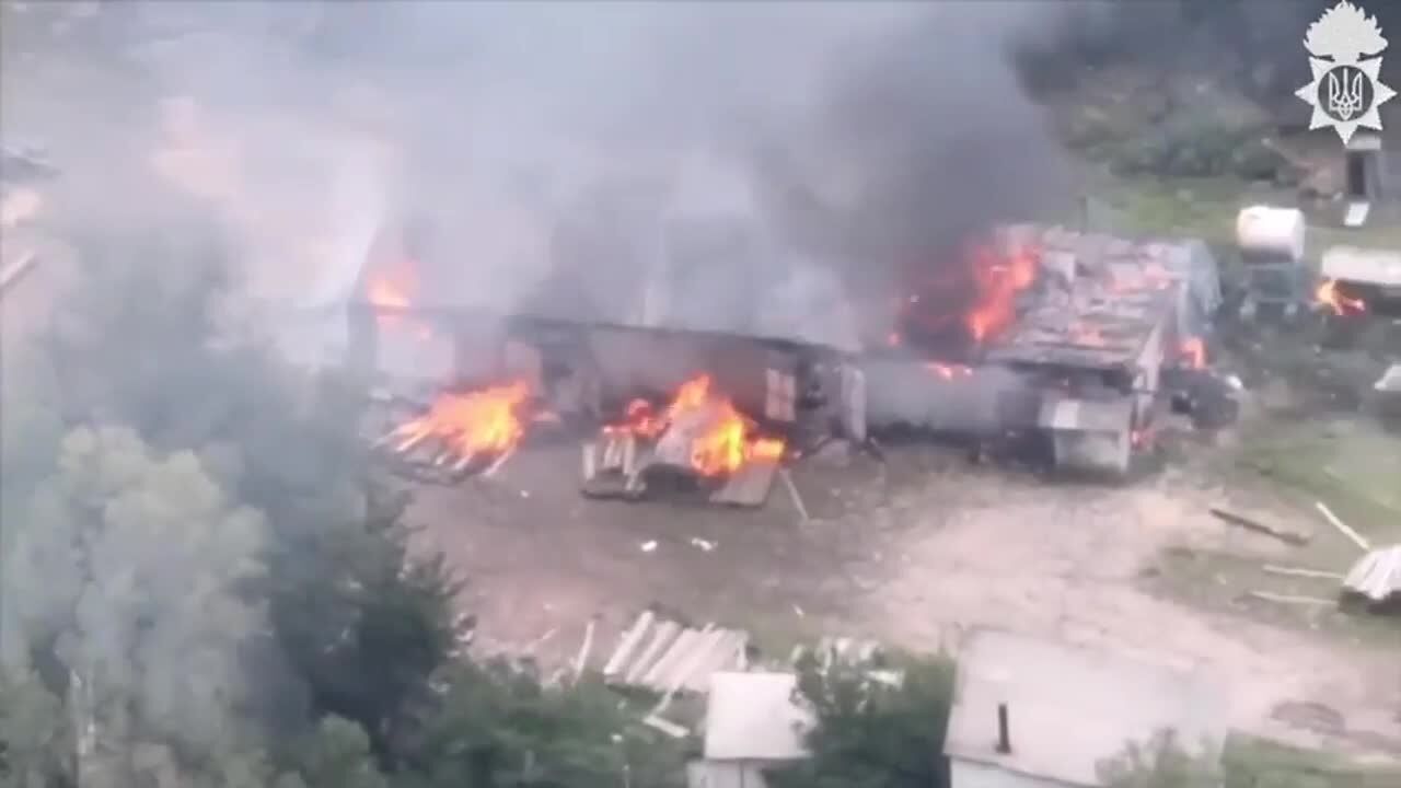 Нацгвардійці передали "полум'яний привіт" окупантам на Луганщині: знищено склад БК та живу силу. Відео
