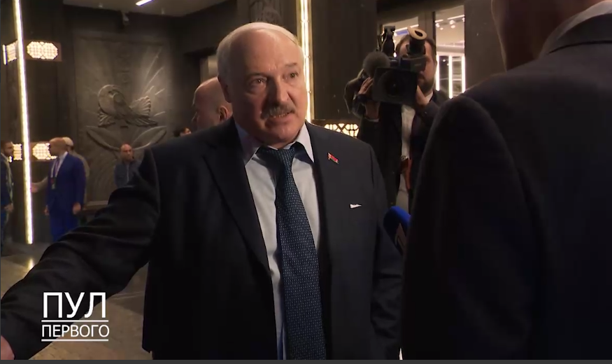 ''Не тільки Європа затремтить'': Лукашенко вибухнув новими погрозами та заговорив про ядерні бомби