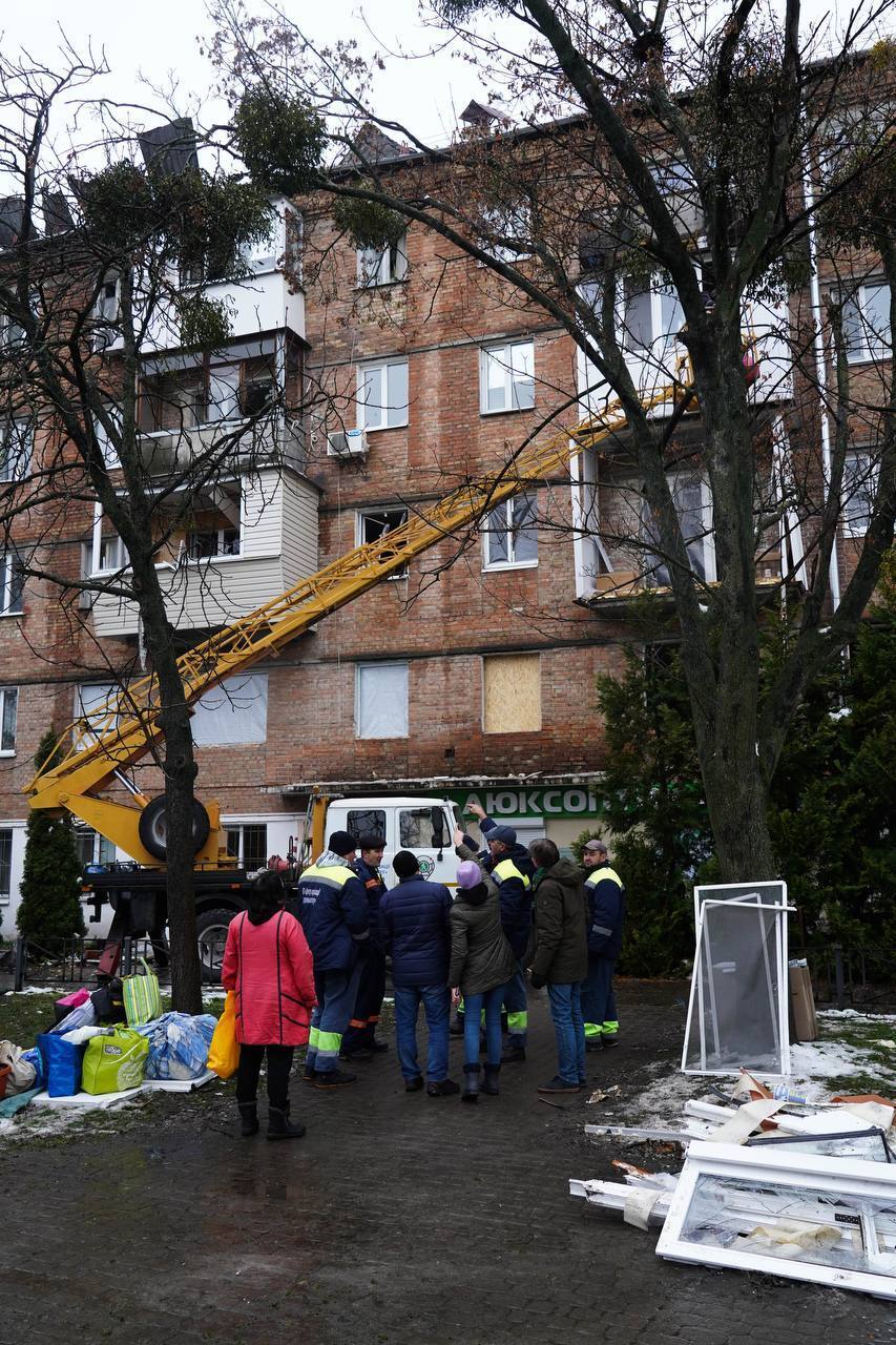 "Пане президенте, коли Україна переможе?" Хлопчик із Вишгорода зворушив запитанням до Зеленського в "пункті незламності". Відео