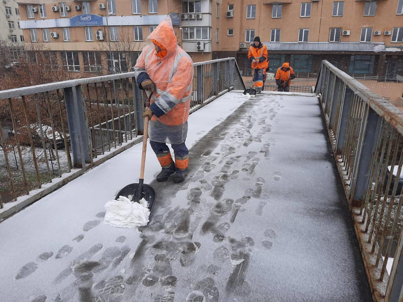 Кличко попередив про снігопад у Києві та закликав водіїв не виїжджати без потреби в місто