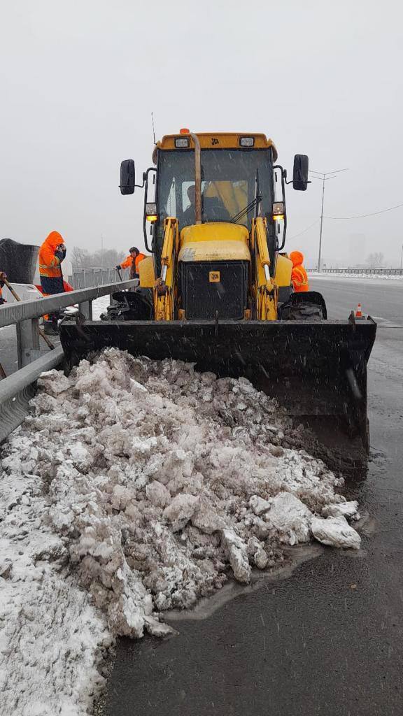 Кличко предупредил о снегопаде в Киеве и призвал водителей не выезжать без нужды в город