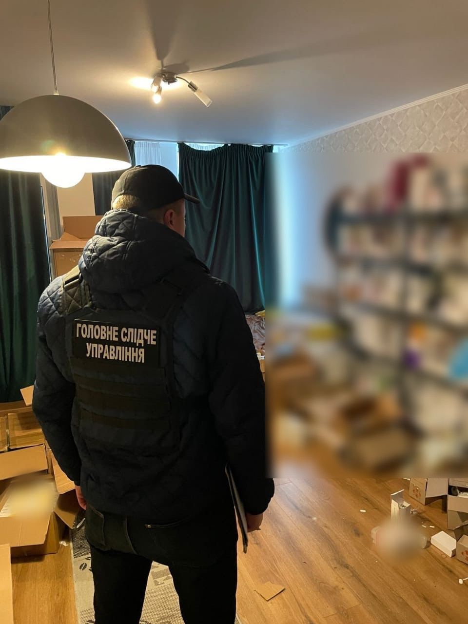 Правоохранители разоблачили схему продажи фальсифицированных лекарств в Украине: зарабатывали на онкобольных. Фото и видео
