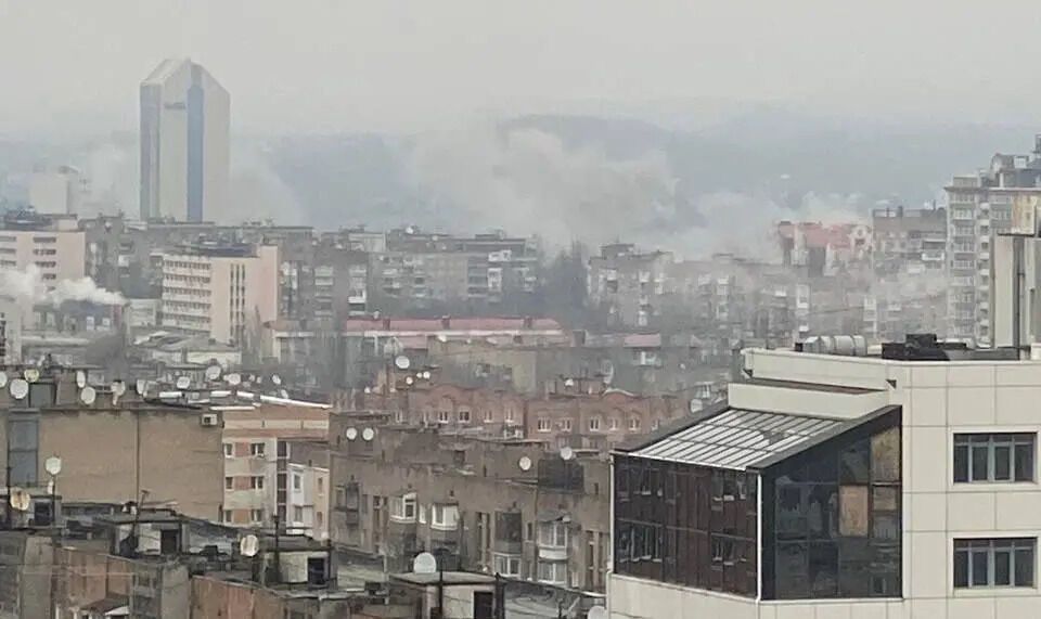 В оккупированном Донецке произошла ''бавовна'' на нефтебазе: вспыхнул мощный пожар. Фото и видео