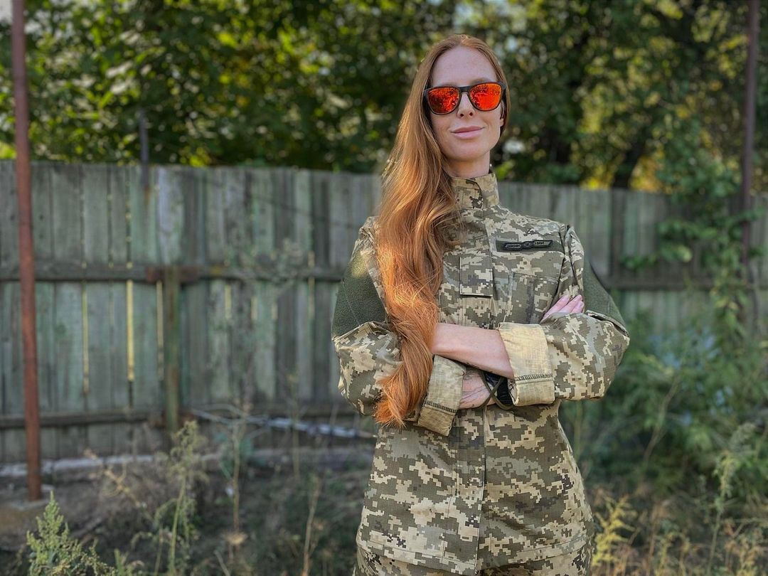 Украинская женщина на войне: кто и как помогает нашим девушкам побеждать российских оккупантов с комфортом