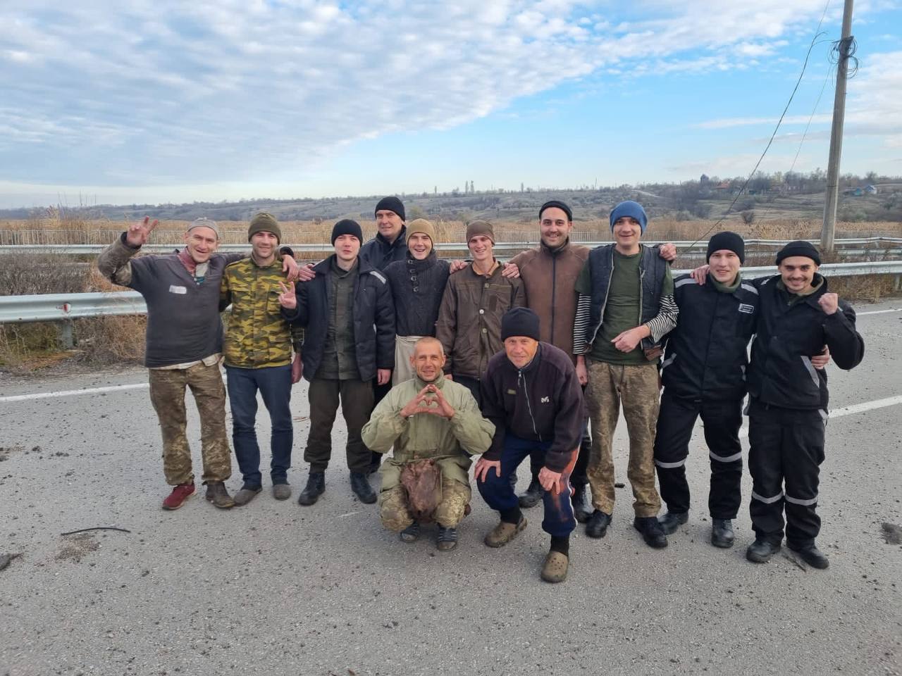 Україна повернула з російського полону 107 військових: серед них 74 захисники ''Азовсталі''. Фото