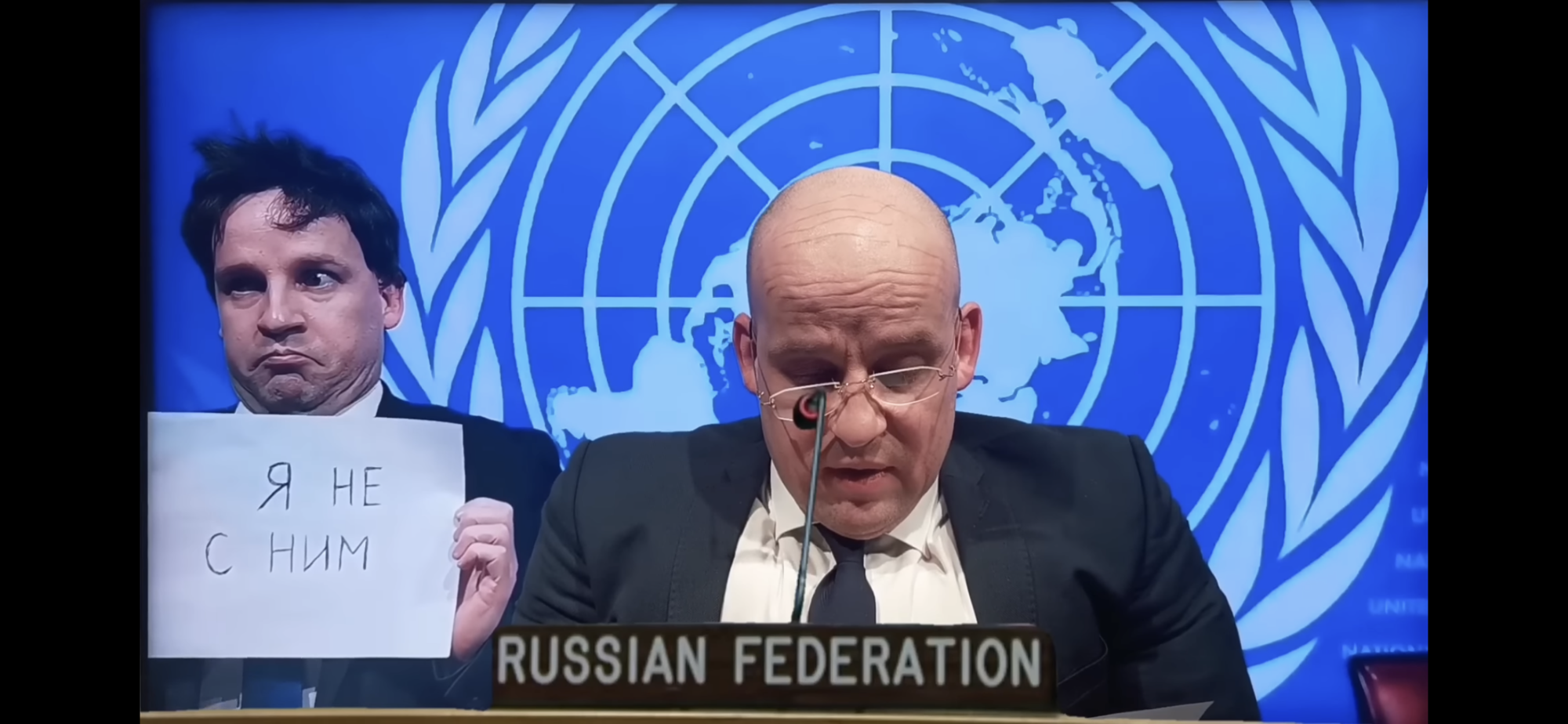 Противопехотные черви и пчелы-камикадзе. Великий в образе представителя РФ в ООН Небензи высмеял пропаганду Кремля