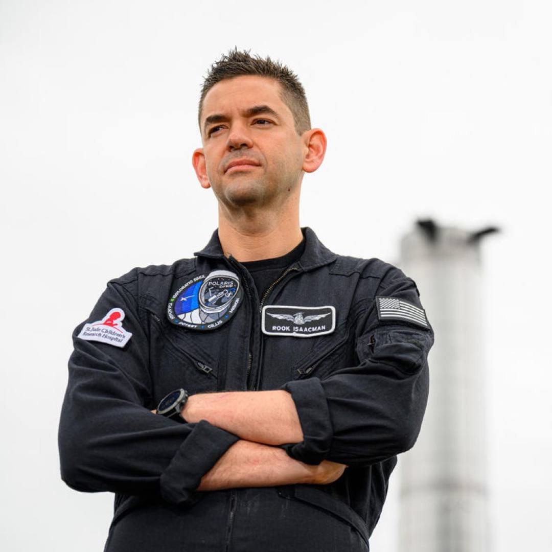 Командир екіпажу SpaceX Inspiration4 Джаред Айзекман передав 100 тис. доларів через UNITED24 на швидку для українських лікарів