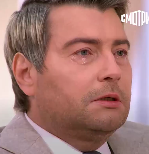 Басков, який змінився до невпізнання, розплакався, шкодуючи поранених окупантів. Відео