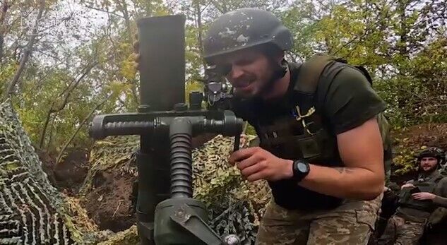 Прикриття для піхоти: українські прикордонники показали, як їхні мінометні розрахунки нищать ворога. Відео 