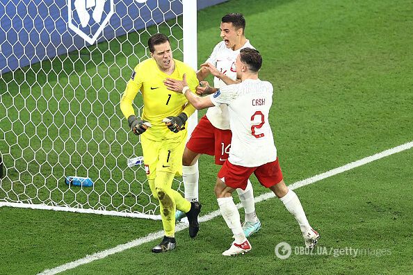 Польша с отбитым пенальти Месси проиграла Аргентине, но "на инфаркте" вышла в плей-офф ЧМ-2022
