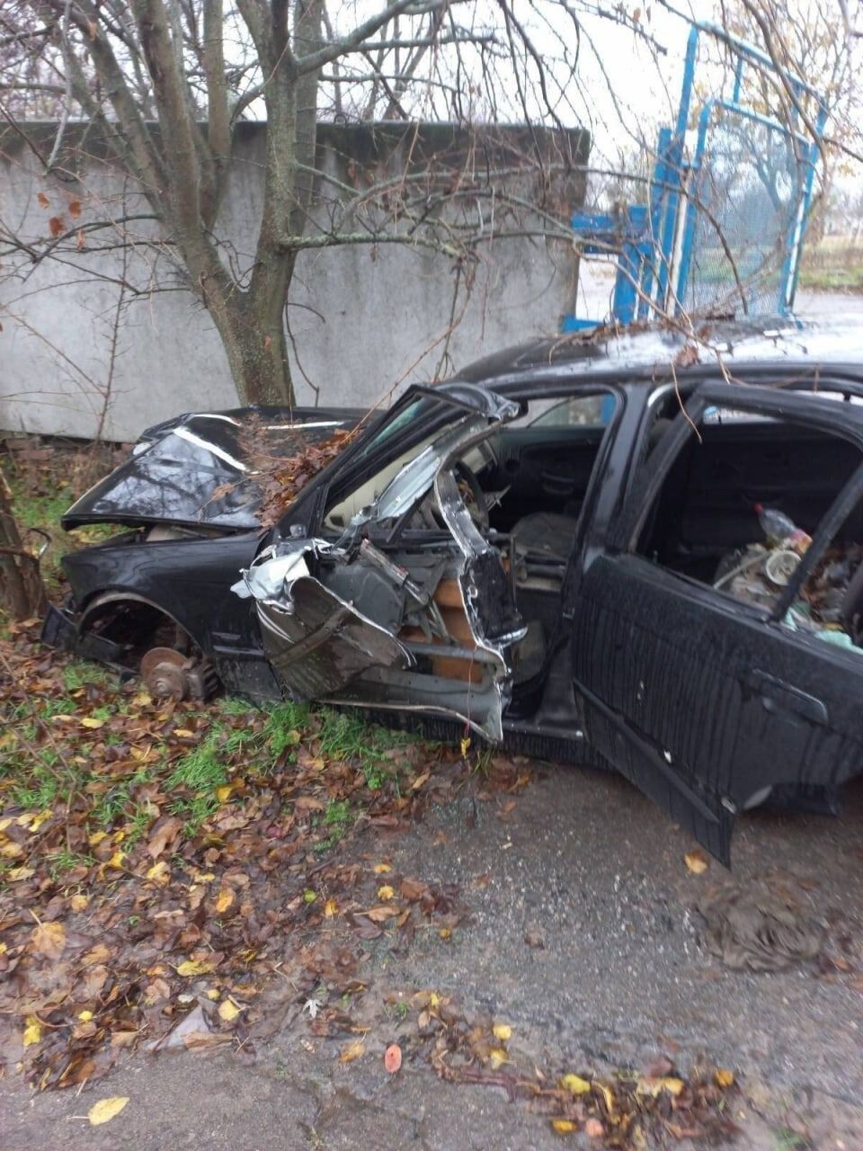 У Токмаку на Запоріжжі підірвали машину колаборанта, який працював "начальником УВС" окупаційної адміністрації. Фото 