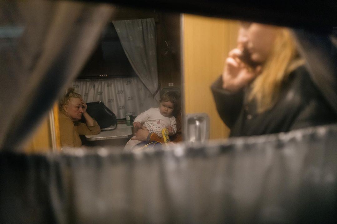 "Українська залізниця стала справжньою дорогою життя": Зеленський привітав залізничників із святом 