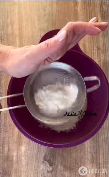 Пышные кексы в чашке: готовятся в микроволновке
